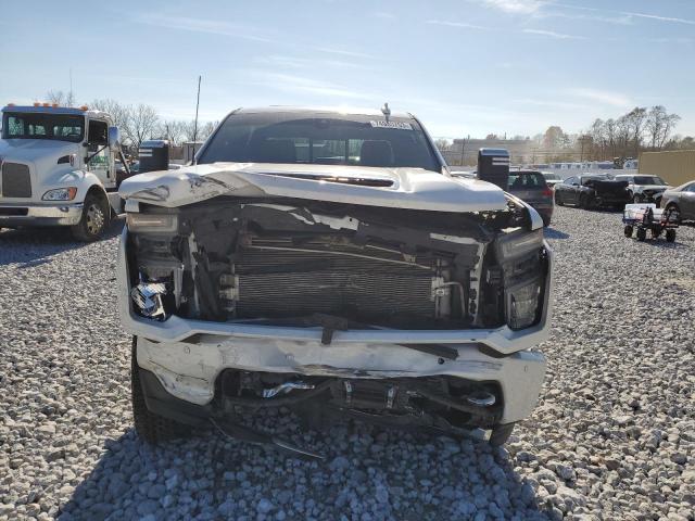 1GC4YVEY8NF240701 - 2022 CHEVROLET SILVERADO K3500 HIGH COUNTRY WHITE photo 5