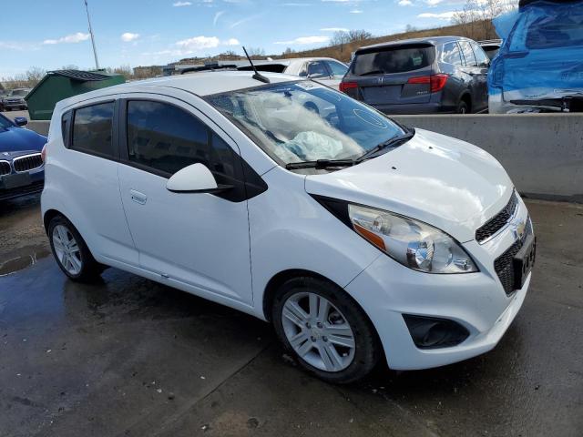 KL8CB6S94EC497445 - 2014 CHEVROLET SPARK LS WHITE photo 4