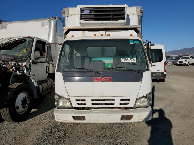 J8DC4B16X67005396 - 2006 GMC W4500 W45042 WHITE photo 5