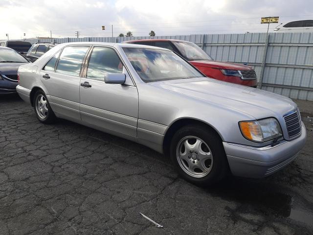 WDBGA33G8XA426902 - 1999 MERCEDES-BENZ S 320 SILVER photo 4