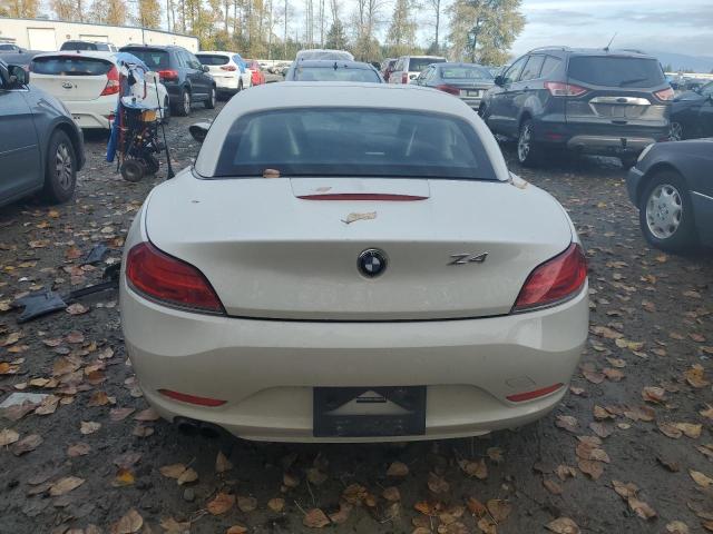 WBALM535X9E160969 - 2009 BMW Z4 SDRIVE30I WHITE photo 6