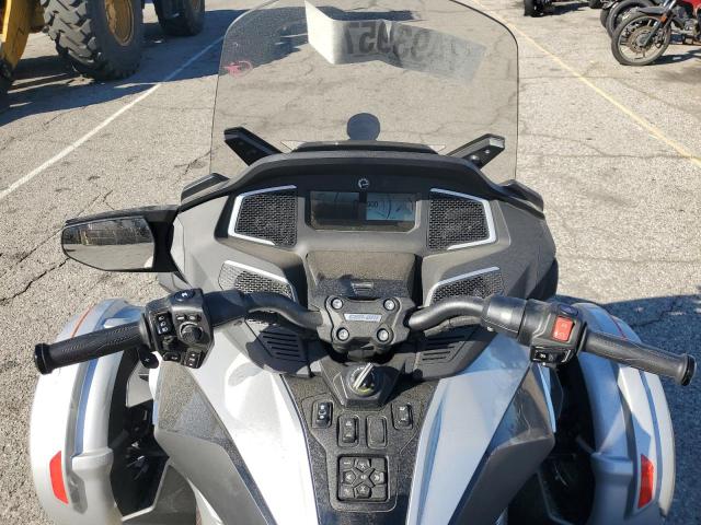 2BXNBDD2XNV005309 - 2022 CAN-AM SPYDER ROA RT SILVER photo 8