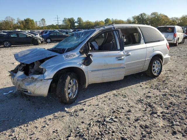 2005 CHRYSLER TOWN & COU LIMITED, 