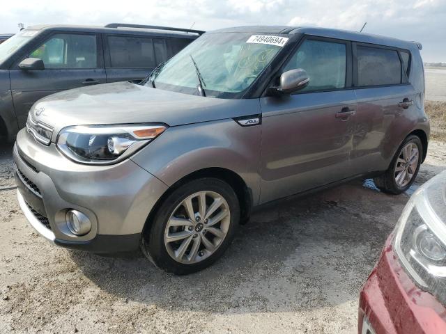 KNDJP3A55H7499389 - 2017 KIA SOUL + GRAY photo 1