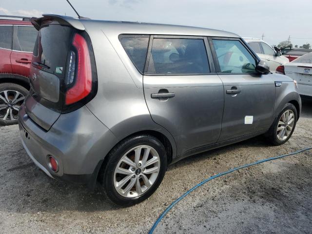 KNDJP3A55H7499389 - 2017 KIA SOUL + GRAY photo 3