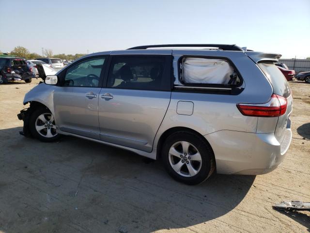 5TDKZ3DC6KS988907 - 2019 TOYOTA SIENNA LE SILVER photo 2