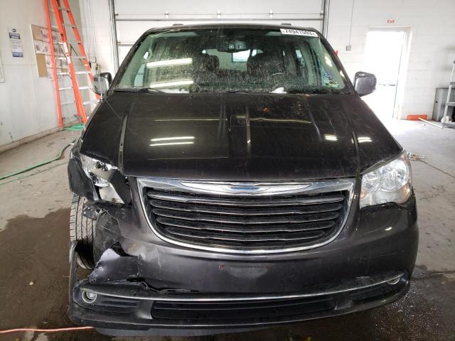 2C4RC1JG9FR711341 - 2015 CHRYSLER TOWN & COU LIMITED GRAY photo 5