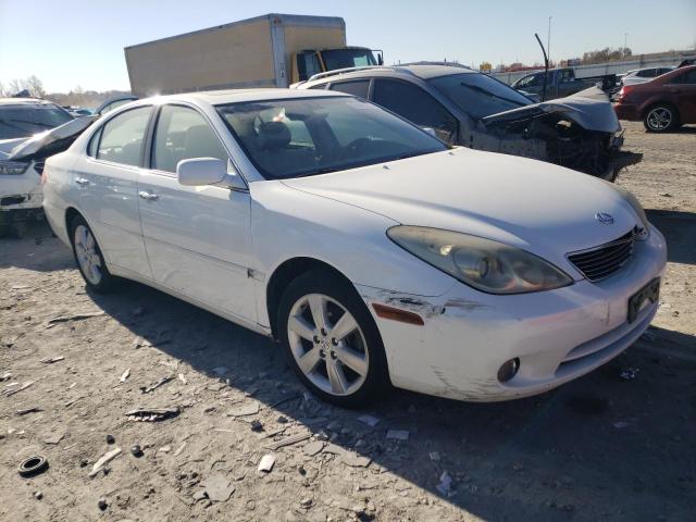 JTHBA30G755100822 - 2005 LEXUS ES 330 WHITE photo 4