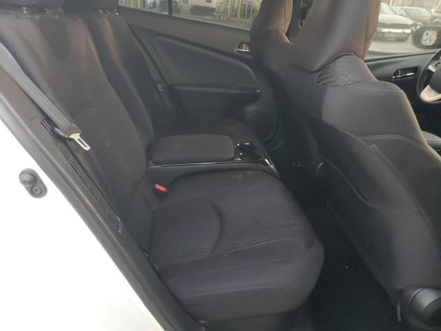 JTDKARFP7K3115727 - 2019 TOYOTA PRIUS PRIM 白色 照片 11