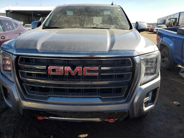 1GKS2CKL5NR255133 - 2022 GMC YUKON AT4 GRAY photo 5