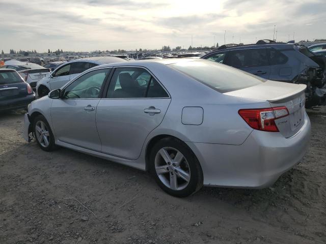 4T1BF1FK6EU336494 - 2014 TOYOTA CAMRY L SILVER photo 2