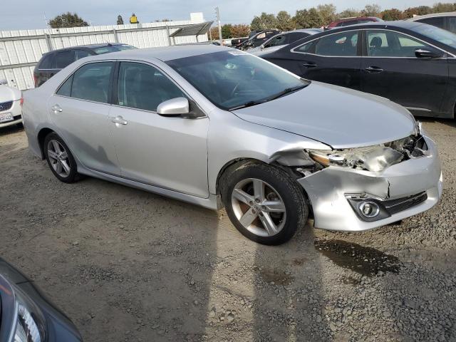 4T1BF1FK6EU336494 - 2014 TOYOTA CAMRY L SILVER photo 4