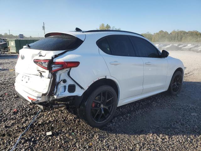 ZASPAKBN1M7D13711 - 2021 ALFA ROMEO STELVIO TI WHITE photo 3