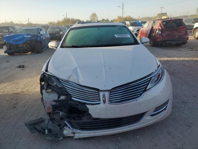 3LN6L2G93FR612392 - 2015 LINCOLN MKZ WHITE photo 5