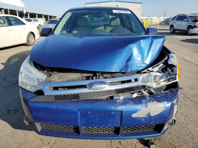 1FAHP35N18W215146 - 2008 FORD FOCUS SE BLUE photo 5