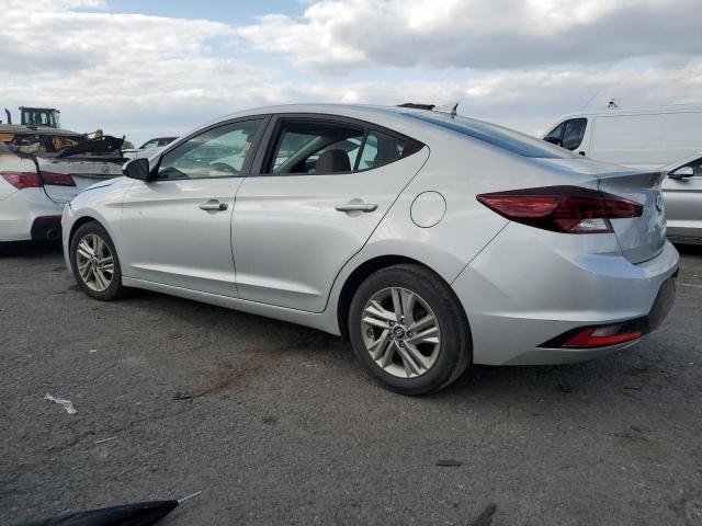 5NPD84LF2KH449610 - 2019 HYUNDAI ELANTRA SEL SILVER photo 2