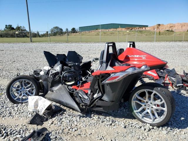 57XAAPHD7M8145021 - 2021 POLARIS SLINGSHOT SL RED photo 3