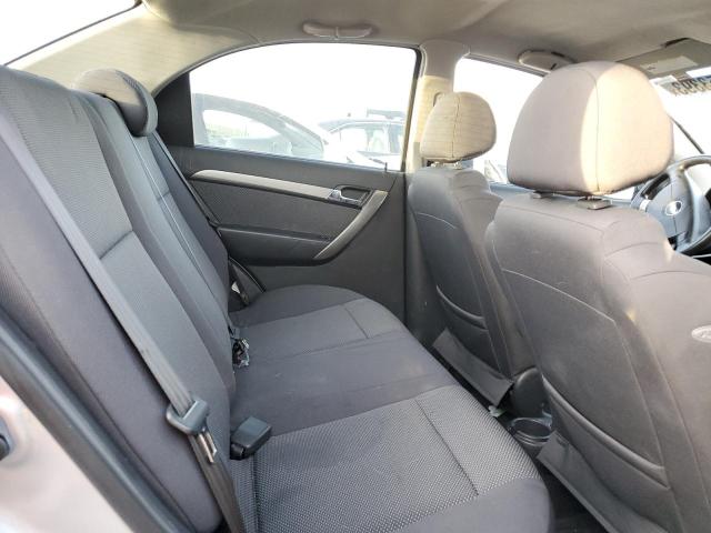 KL1TD56627B115361 - 2007 CHEVROLET AVEO BASE SILVER photo 10