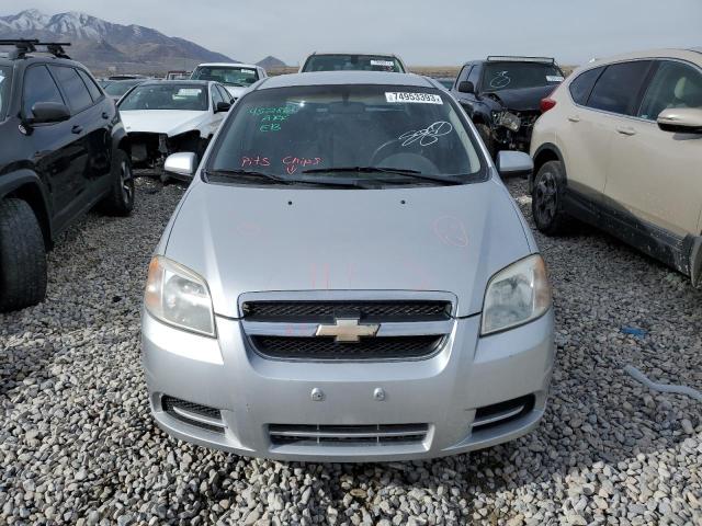 KL1TD56627B115361 - 2007 CHEVROLET AVEO BASE SILVER photo 5
