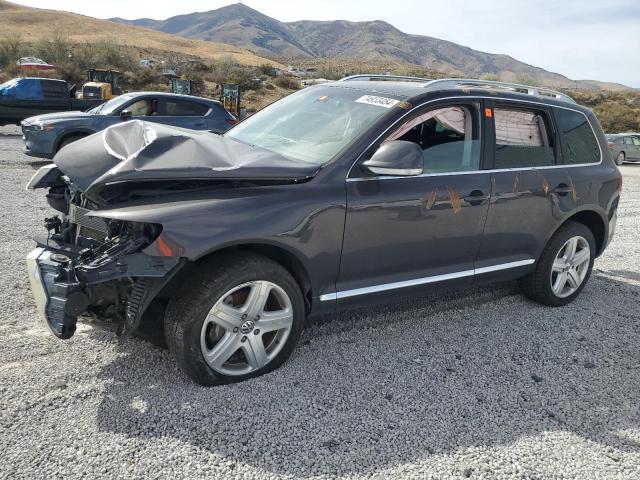 2010 VOLKSWAGEN TOUAREG TDI, 