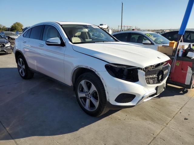 WDC0J4KB4JF464842 - 2018 MERCEDES-BENZ GLC COUPE 300 4MATIC WHITE photo 4