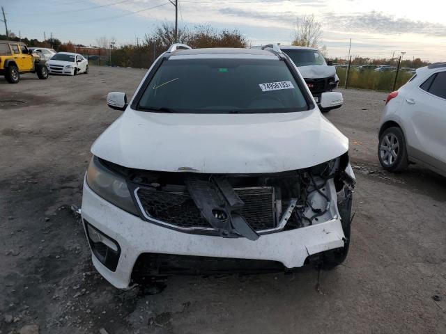 5XYKWDA29DG364819 - 2013 KIA SORENTO SX WHITE photo 5