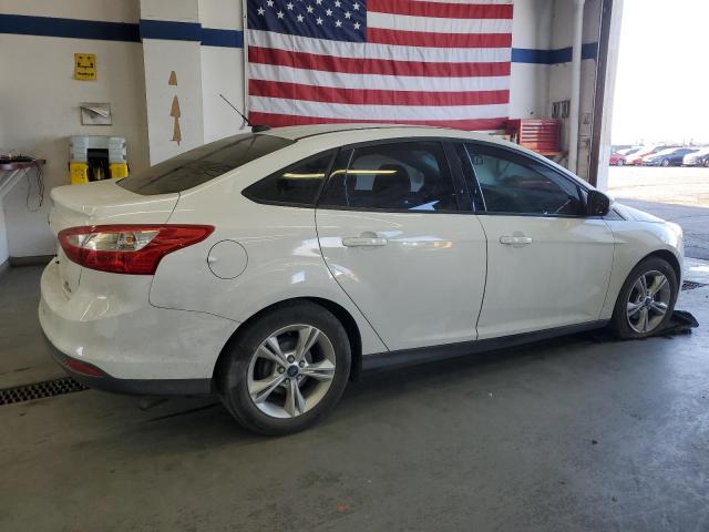 1FADP3F29EL381124 - 2014 FORD FOCUS SE WHITE photo 3