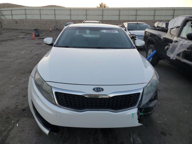 KNAGM4A73B5102353 - 2011 KIA OPTIMA LX WHITE photo 5