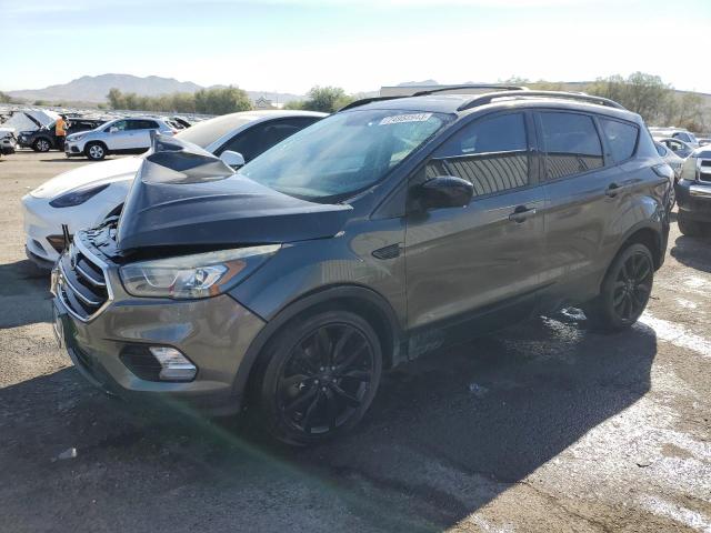 1FMCU0G99HUC80331 - 2017 FORD ESCAPE SE GRAY photo 1