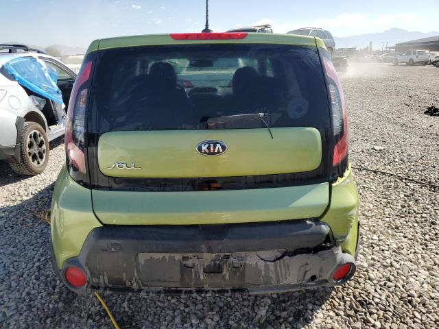 KNDJN2A23G7828000 - 2016 KIA SOUL GREEN photo 6