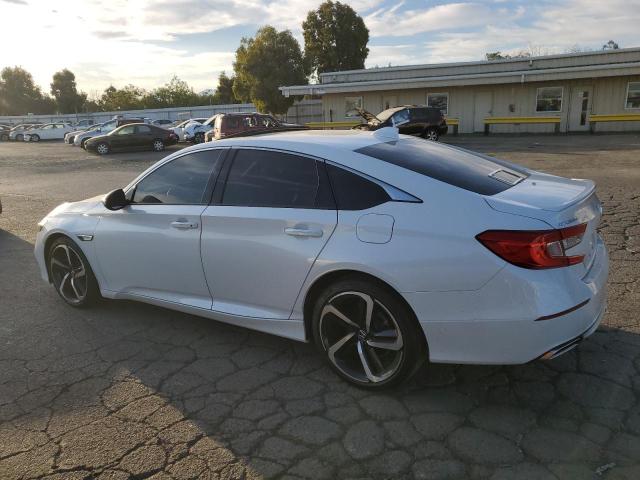 1HGCV2F37KA010146 - 2019 HONDA ACCORD SPORT WHITE photo 2