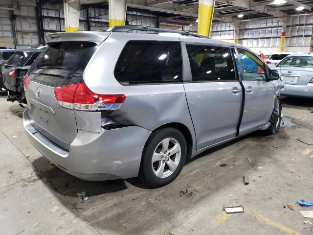 5TDKK3DC6DS344539 - 2013 TOYOTA SIENNA LE GRAY photo 3