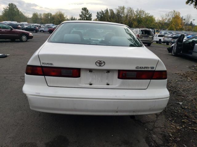 JT2BG22K8W0144346 - 1998 TOYOTA CAMRY CE WHITE photo 6