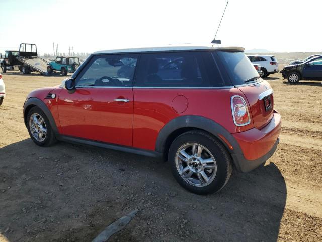 WMWSU3C50DT687505 - 2013 MINI COOPER RED photo 2