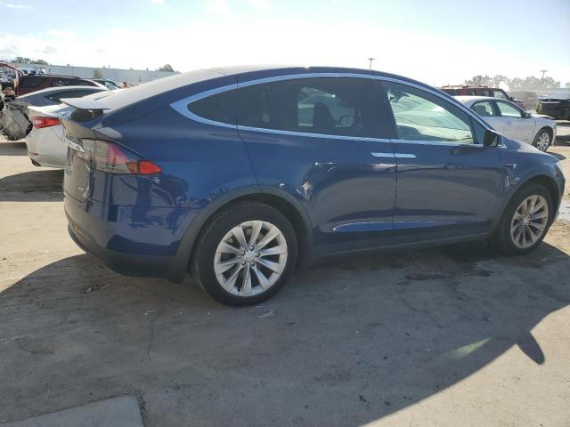 5YJXCBE24HF057715 - 2017 TESLA MODEL X BLUE photo 3