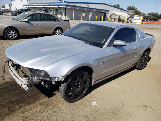 1ZVBP8AM2E5320772 - 2014 FORD MUSTANG SILVER photo 1