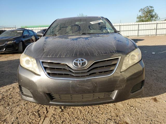 4T1BF3EK6BU739089 - 2011 TOYOTA CAMRY BASE CHARCOAL photo 5