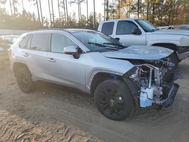 4T3T6RFV4NU065116 - 2022 TOYOTA RAV4 SE SILVER photo 4