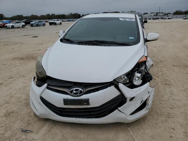 KMHDH6AE9DU013105 - 2013 HYUNDAI ELANTRA CO GS WHITE photo 5