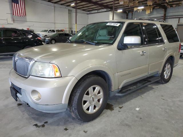 5LMFU27R44LJ21559 - 2004 LINCOLN NAVIGATOR ოქროსფერი ფოტო 1