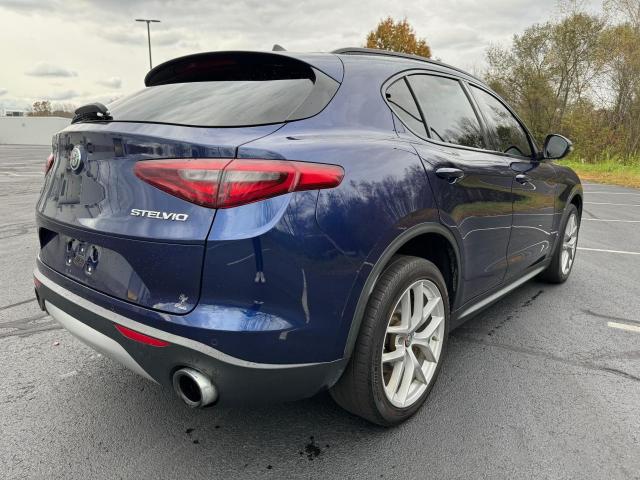 ZASFAKNN5J7B99652 - 2018 ALFA ROMEO STELVIO TI SPORT BLUE photo 4