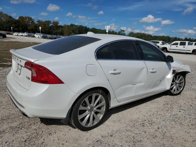 LYV402HM6JB160215 - 2018 VOLVO S60 PLATINUM WHITE photo 3