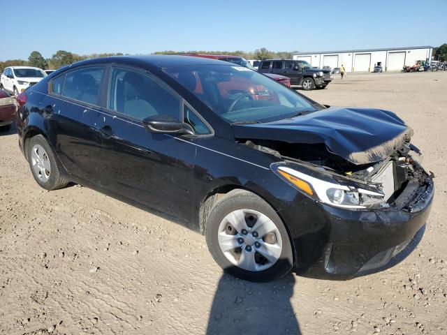 3KPFK4A75HE087100 - 2017 KIA FORTE LX BLACK photo 4