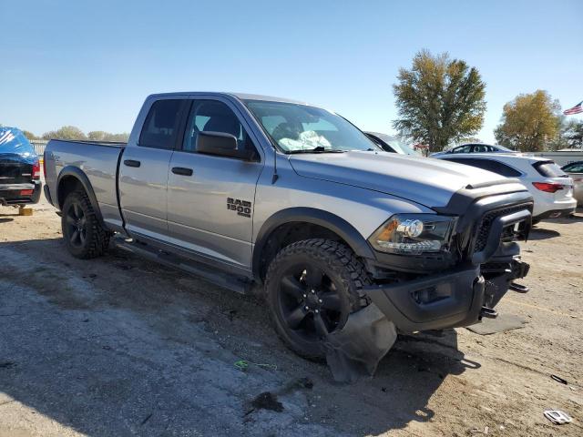 1C6RR7GG2LS119029 - 2020 RAM 1500 CLASS WARLOCK SILVER photo 4