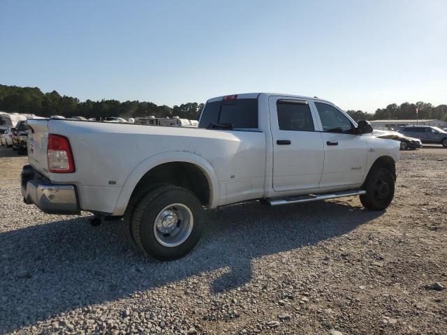 3C63RRGL4KG591799 - 2019 RAM 3500 TRADESMAN WHITE photo 3