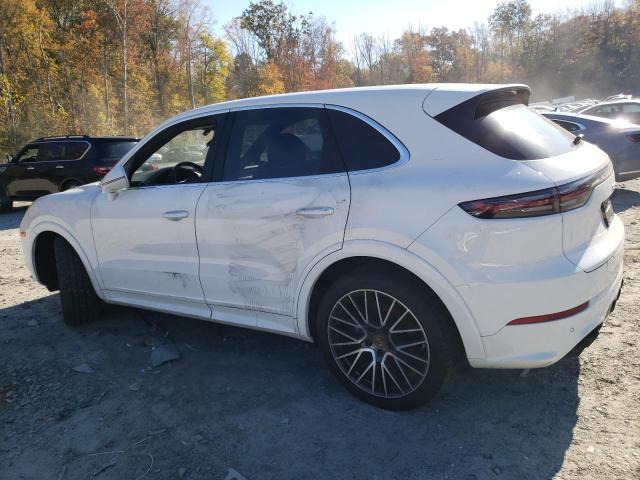 WP1AA2AY7KDA18314 - 2019 PORSCHE CAYENNE WHITE photo 2