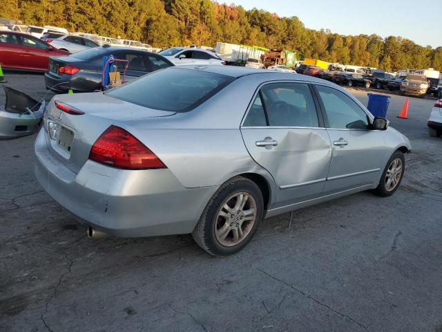 1HGCM56806A081484 - 2006 HONDA ACCORD EX SILVER photo 3