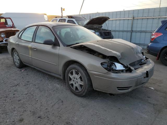 1FAFP53U86A104374 - 2006 FORD TAURUS SE CREAM photo 4