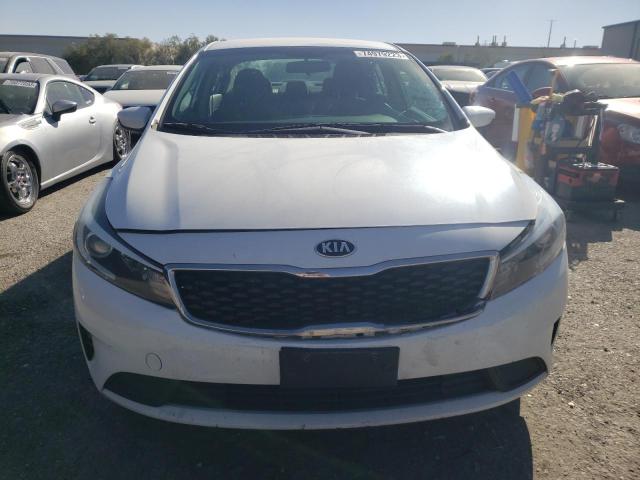 3KPFL4A73JE175100 - 2018 KIA FORTE LX WHITE photo 5