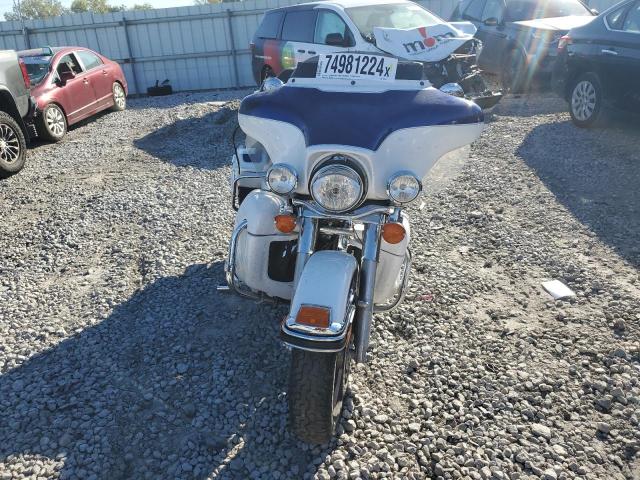 1HD1FC4167Y662277 - 2007 HARLEY-DAVIDSON FLHTCUI 白色 照片 2